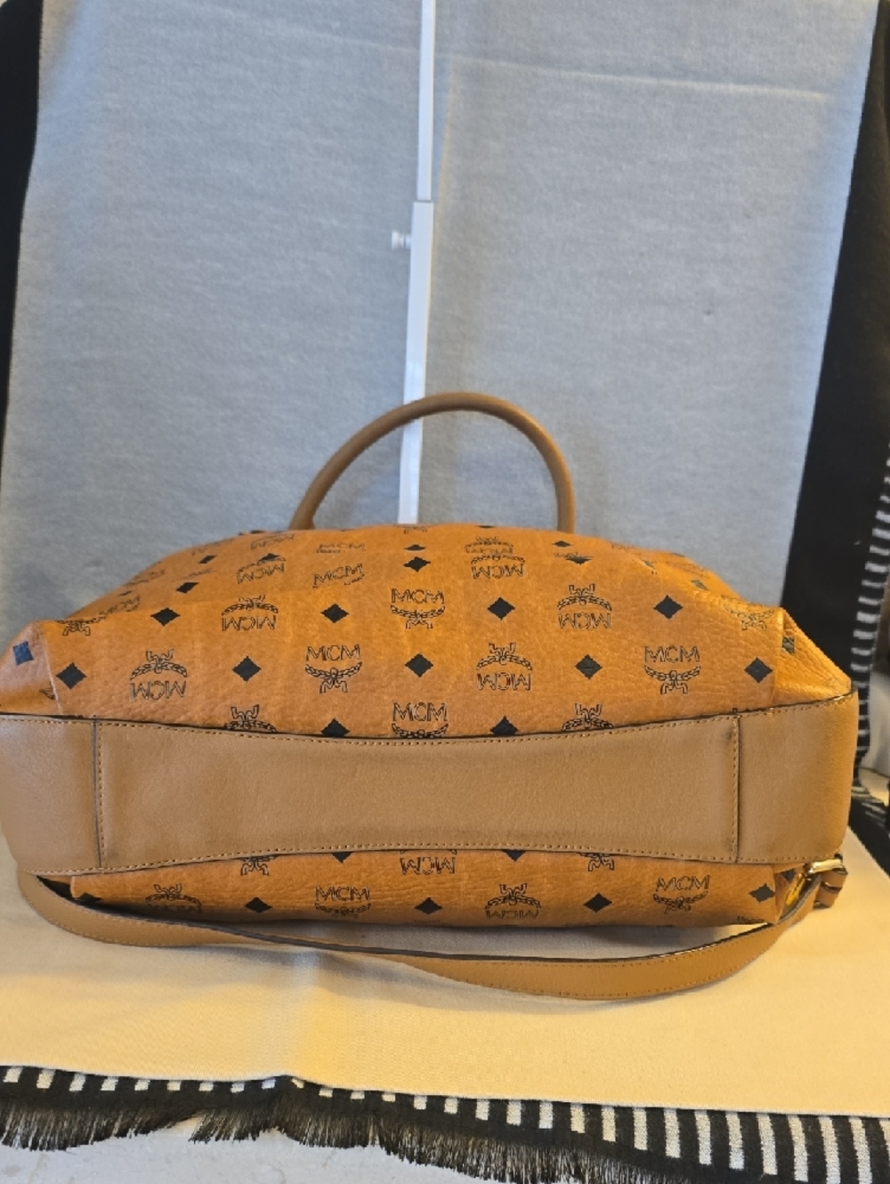 MCM Cognac Logo Drawstring Shoulder Bag with Gold Hardware - Picture 5 of 11